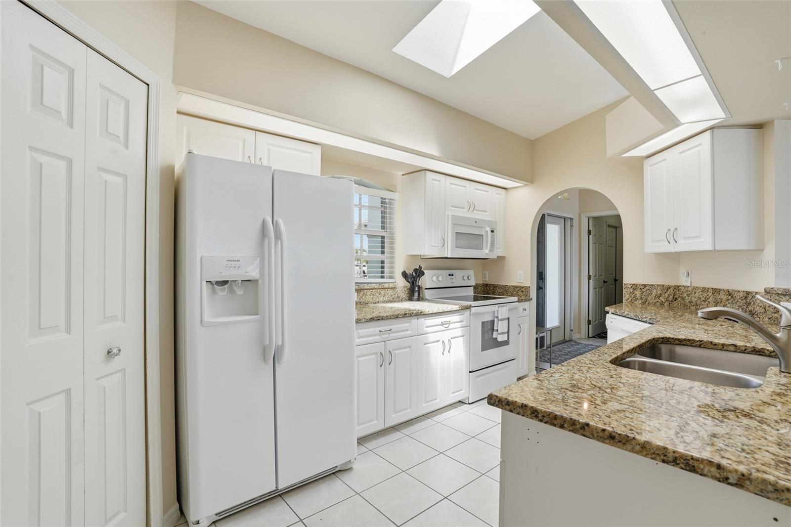 4925 SORRENTO CT, CAPE CORAL, FL, 33904