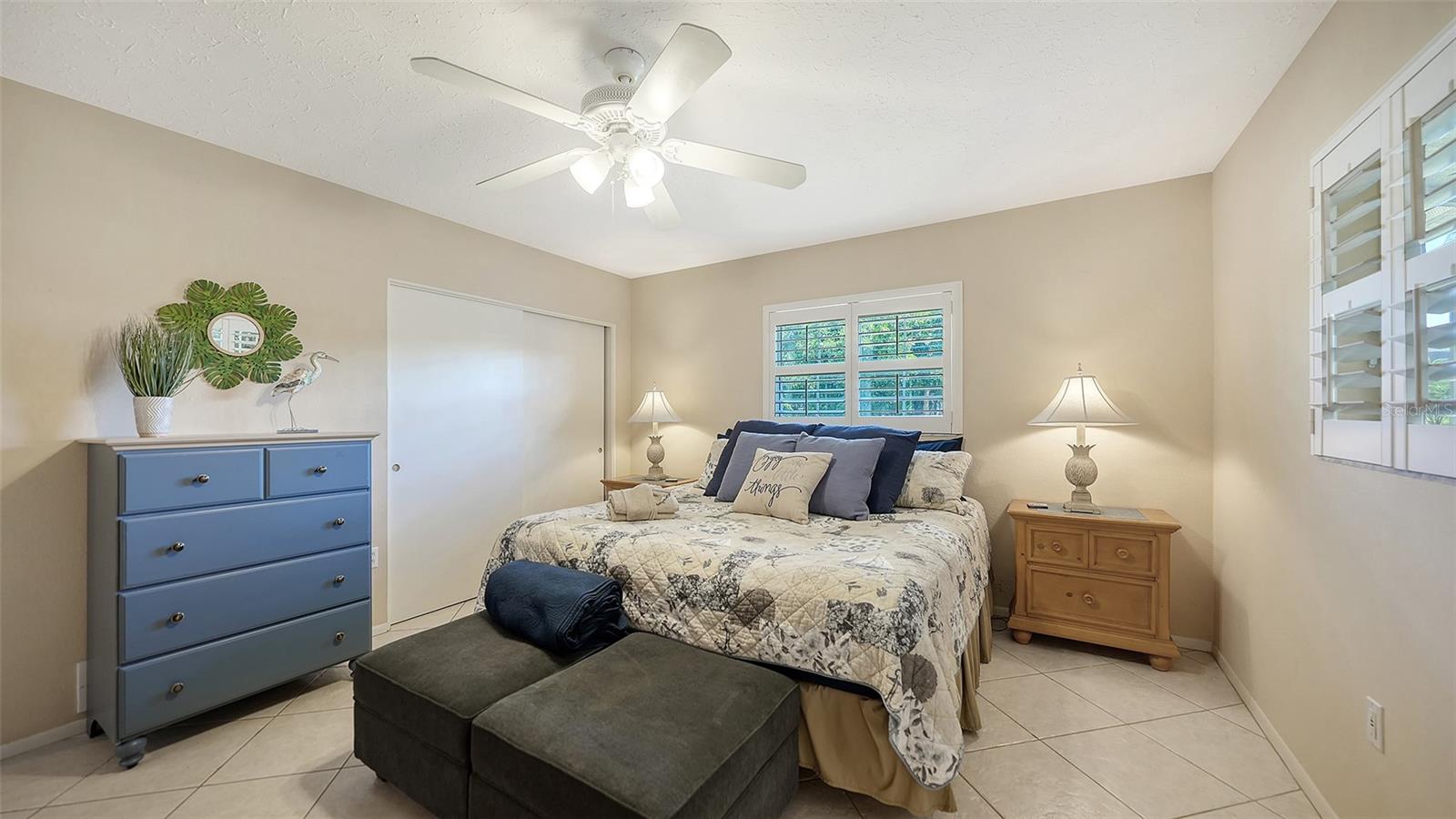 3537 S SCHOOL AVE, SARASOTA, FL, 34239