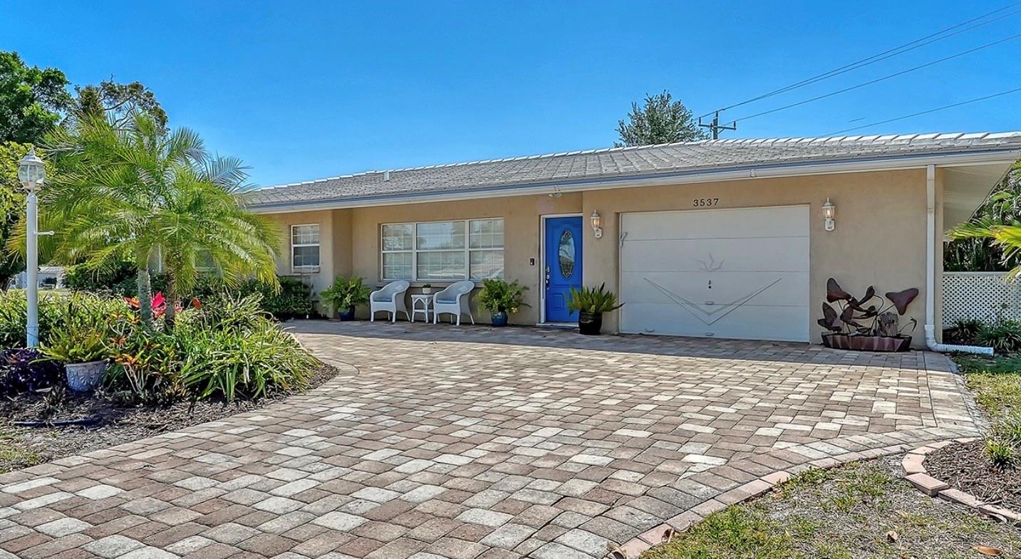 3537 S SCHOOL AVE, SARASOTA, FL, 34239