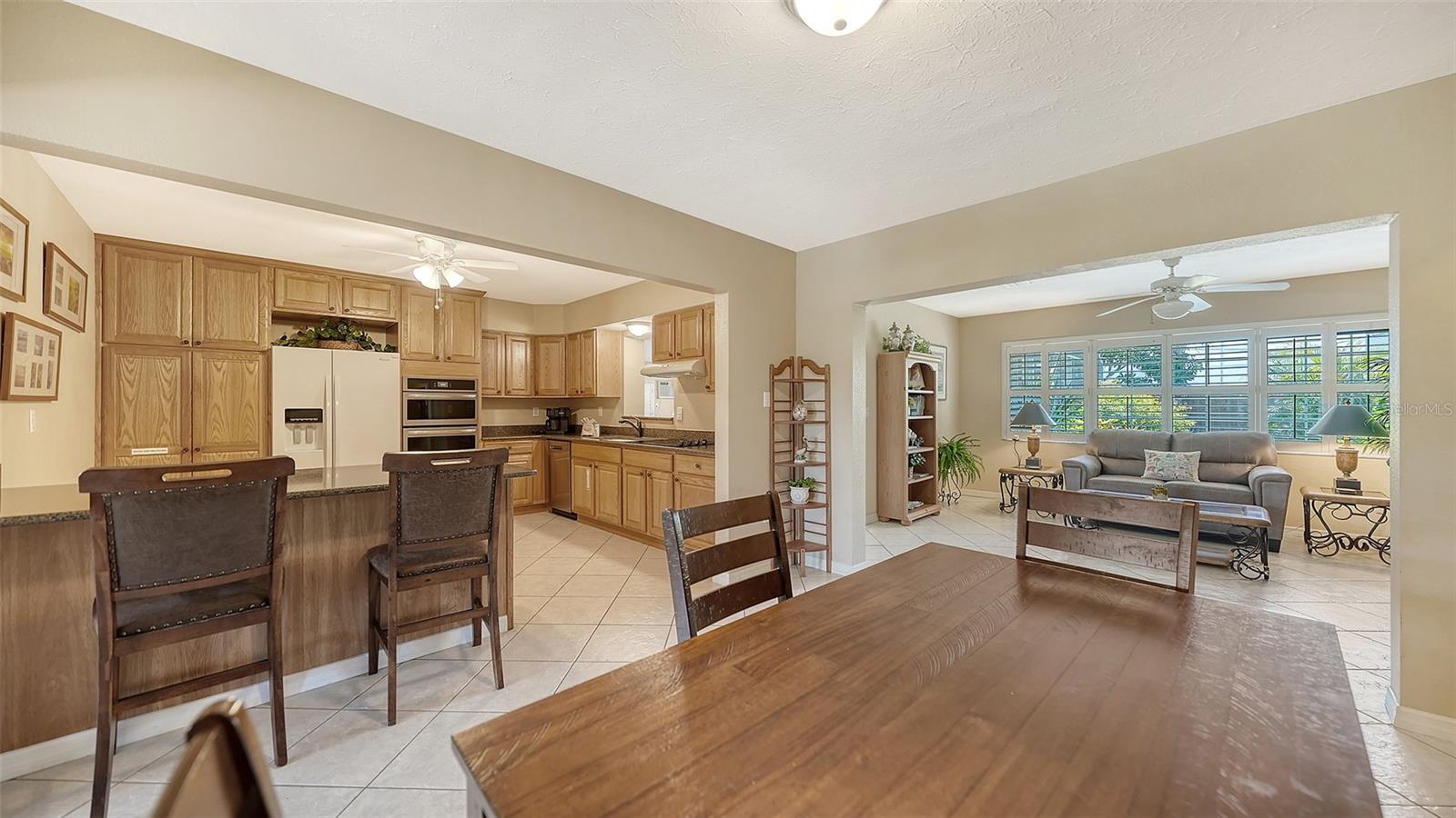 3537 S SCHOOL AVE, SARASOTA, FL, 34239