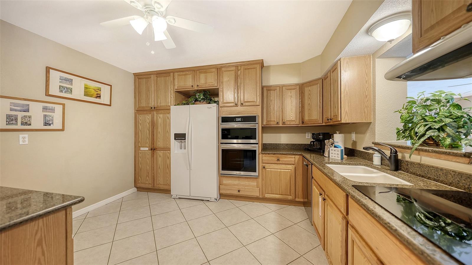 3537 S SCHOOL AVE, SARASOTA, FL, 34239