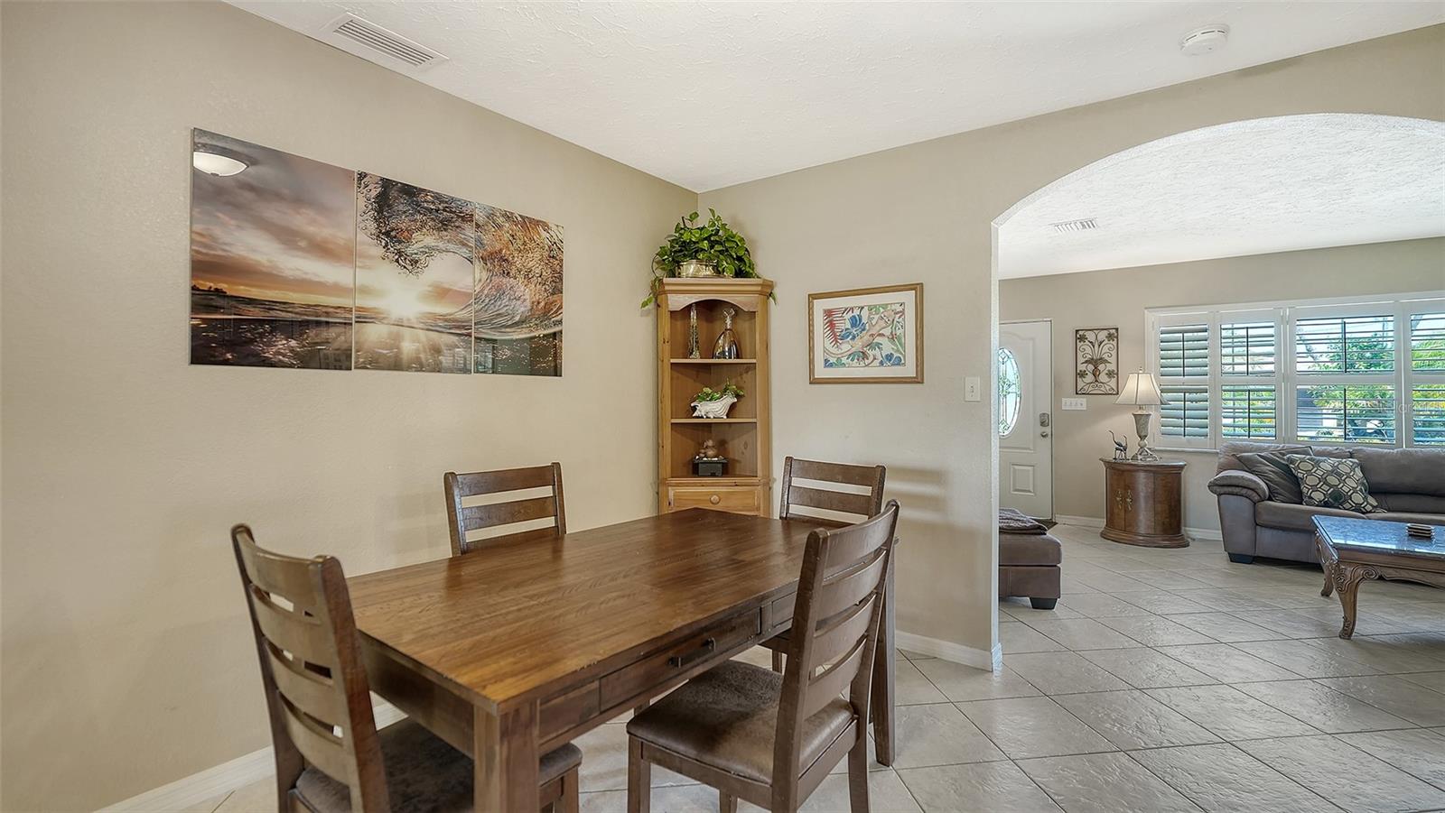 3537 S SCHOOL AVE, SARASOTA, FL, 34239