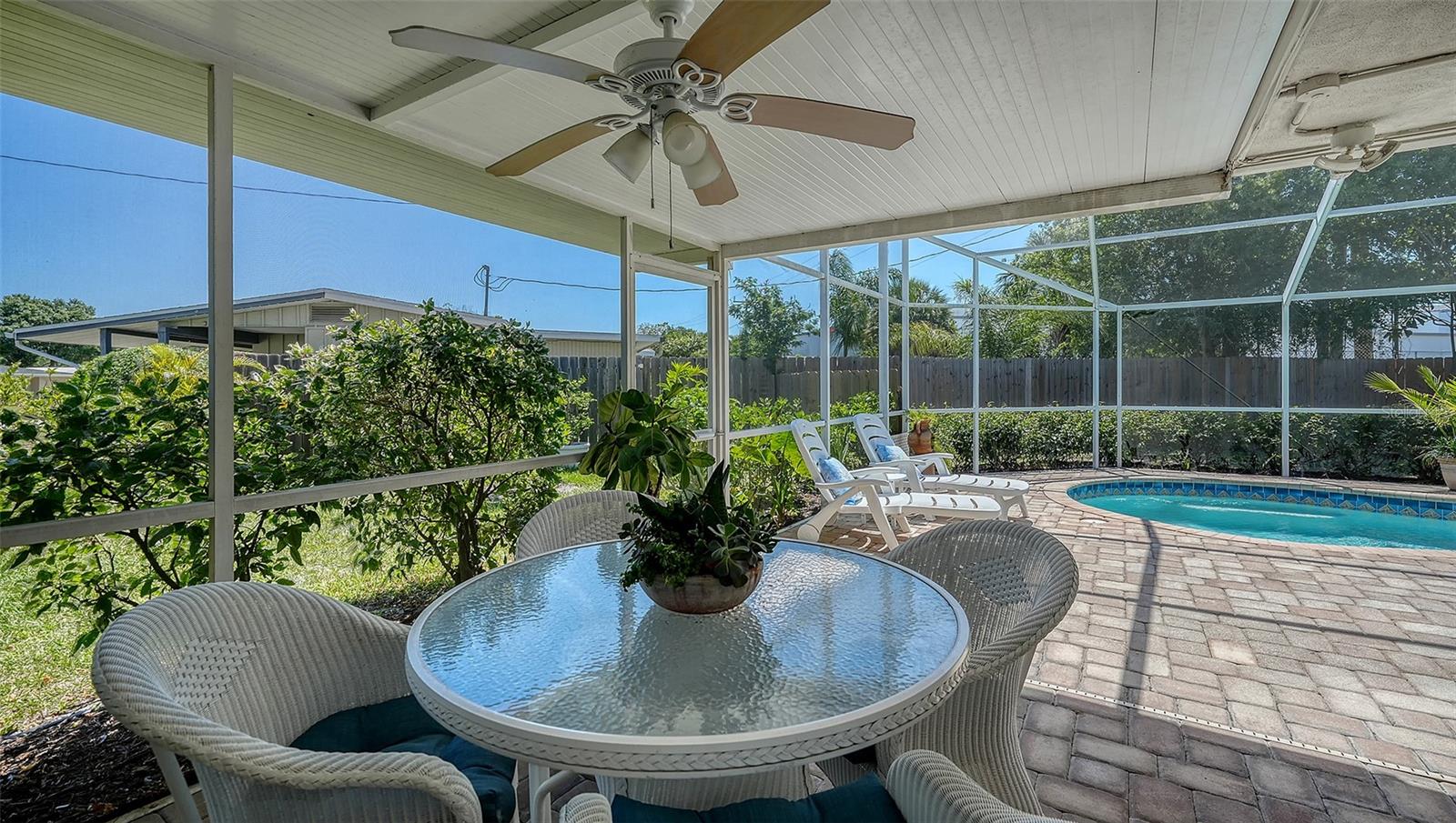 3537 S SCHOOL AVE, SARASOTA, FL, 34239