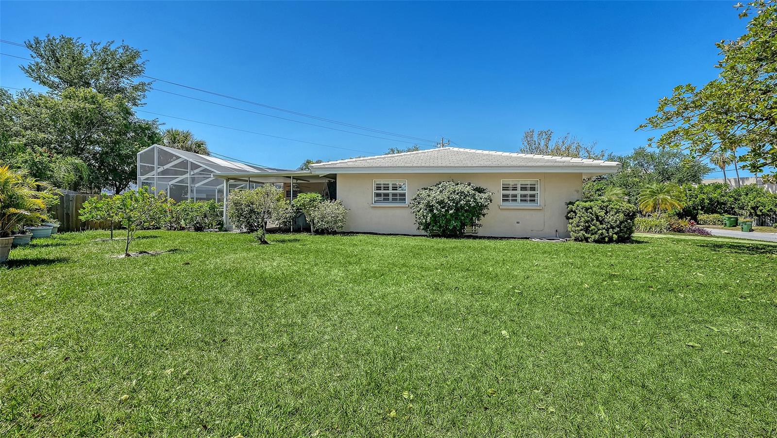 3537 S SCHOOL AVE, SARASOTA, FL, 34239
