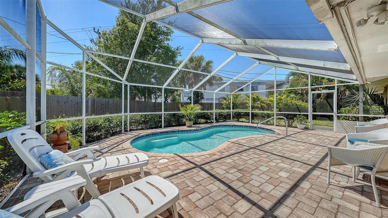 3537 S SCHOOL AVE, SARASOTA, FL, 34239