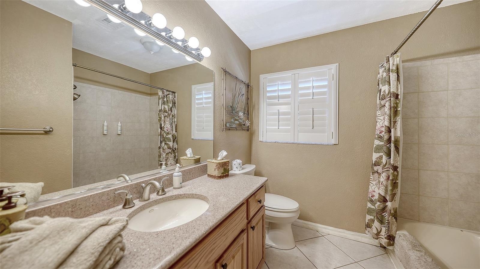 3537 S SCHOOL AVE, SARASOTA, FL, 34239