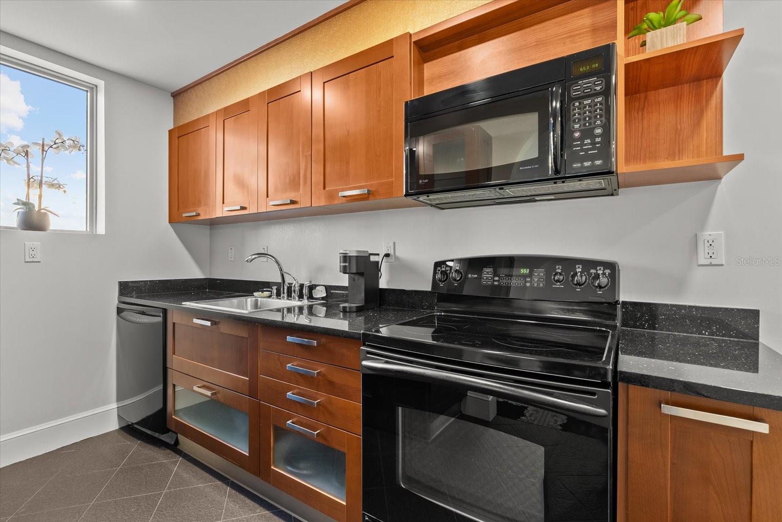 128 GOLDEN GATE PT #202A, SARASOTA, FL, 34236