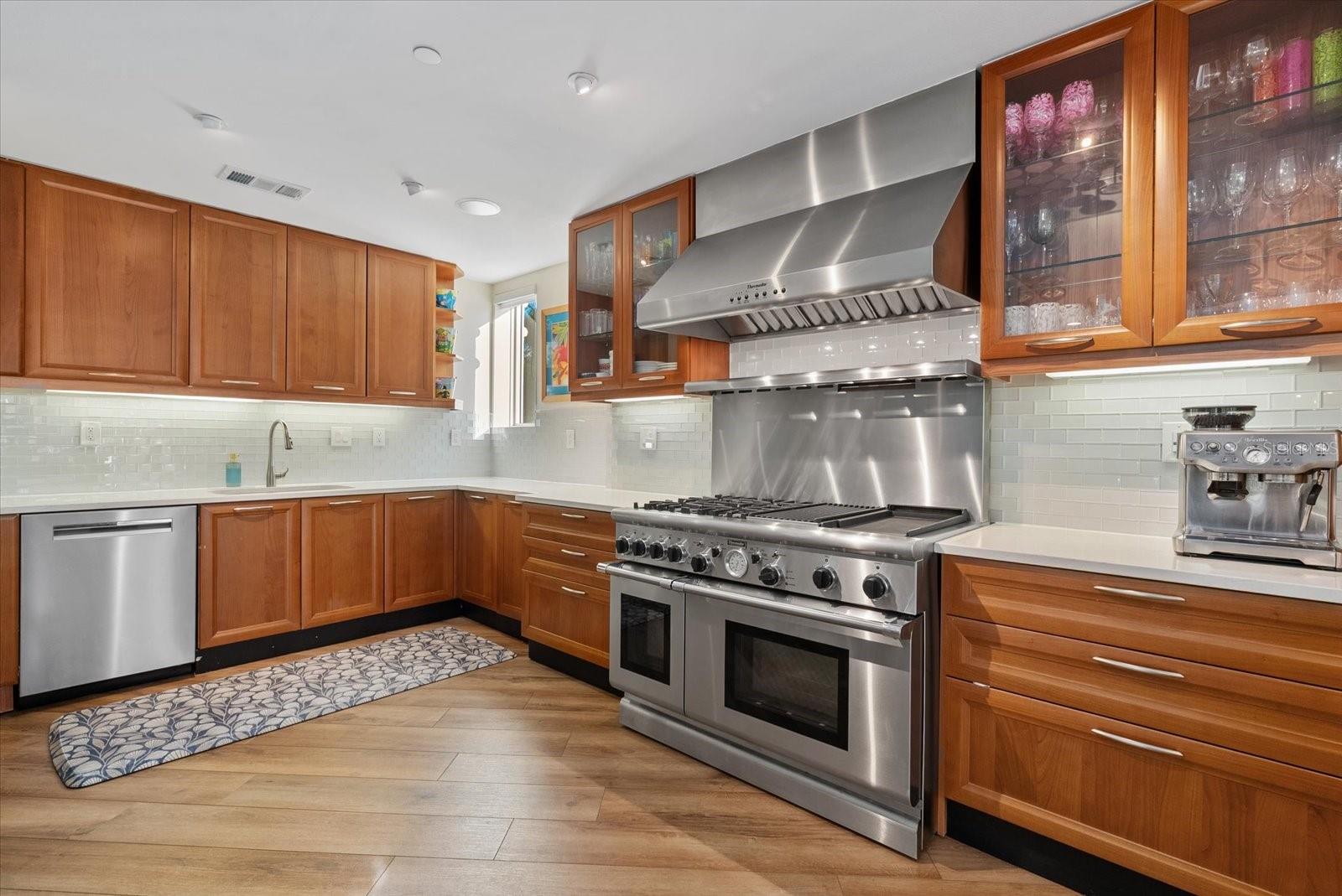 128 GOLDEN GATE PT #202A, SARASOTA, FL, 34236