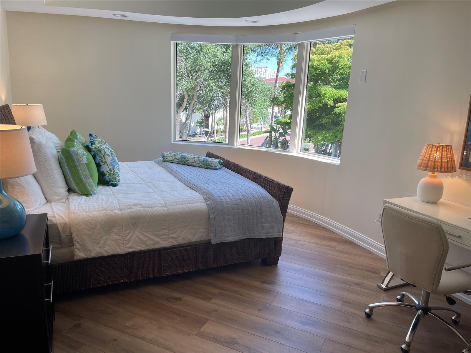 128 GOLDEN GATE PT #202A, SARASOTA, FL, 34236