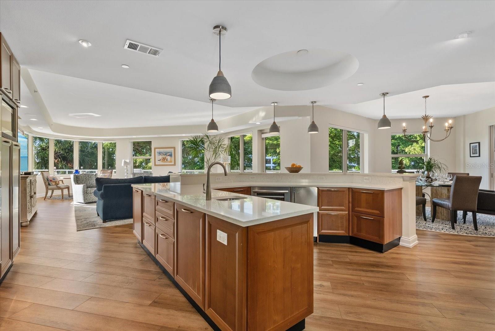 128 GOLDEN GATE PT #202A, SARASOTA, FL, 34236