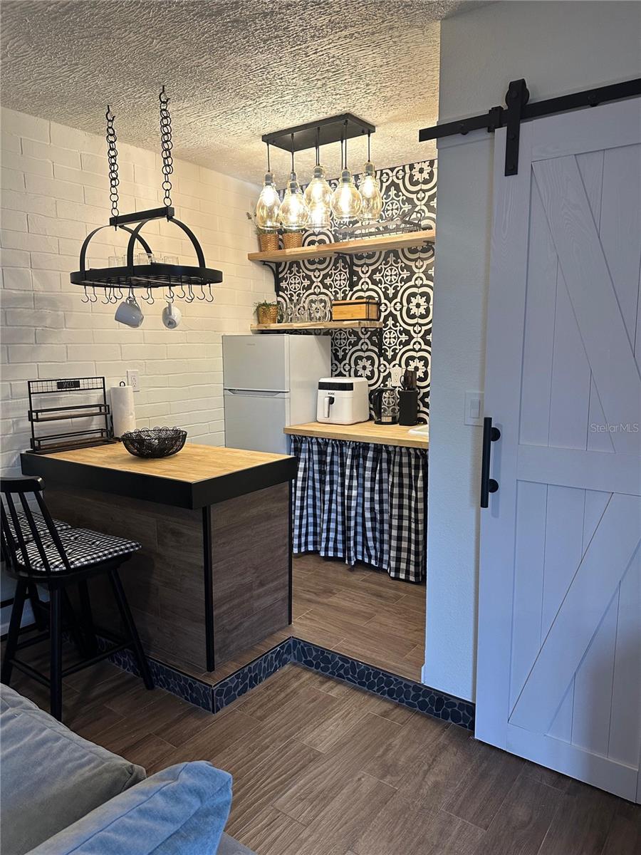 905 PATRICIA AVE, DUNEDIN, FL, 34698