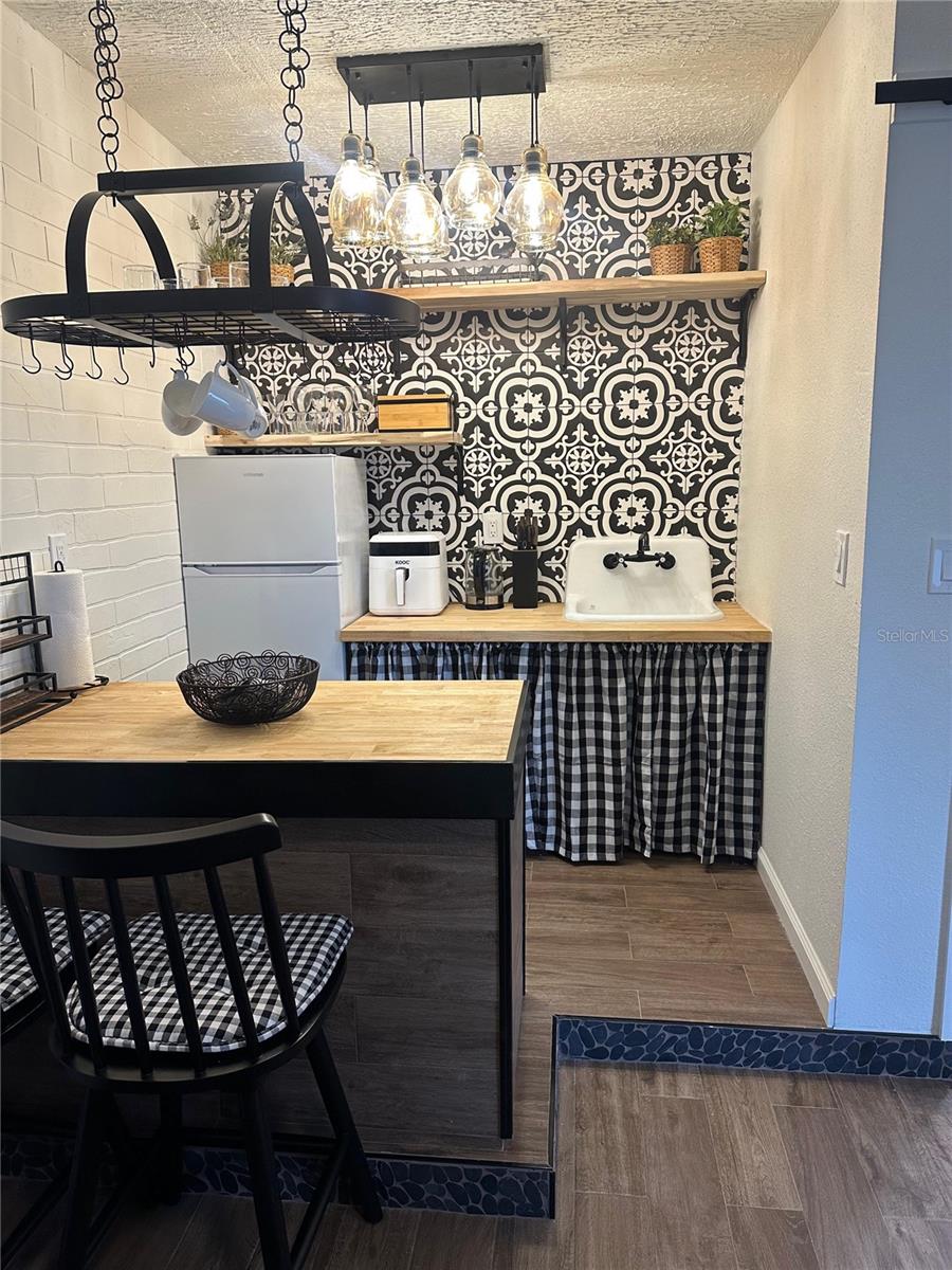 905 PATRICIA AVE, DUNEDIN, FL, 34698