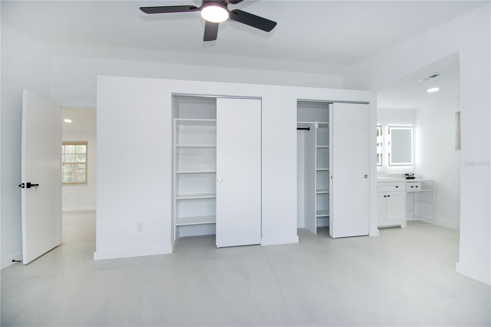 9409 LONSDALE CT, TAMPA, FL, 33615