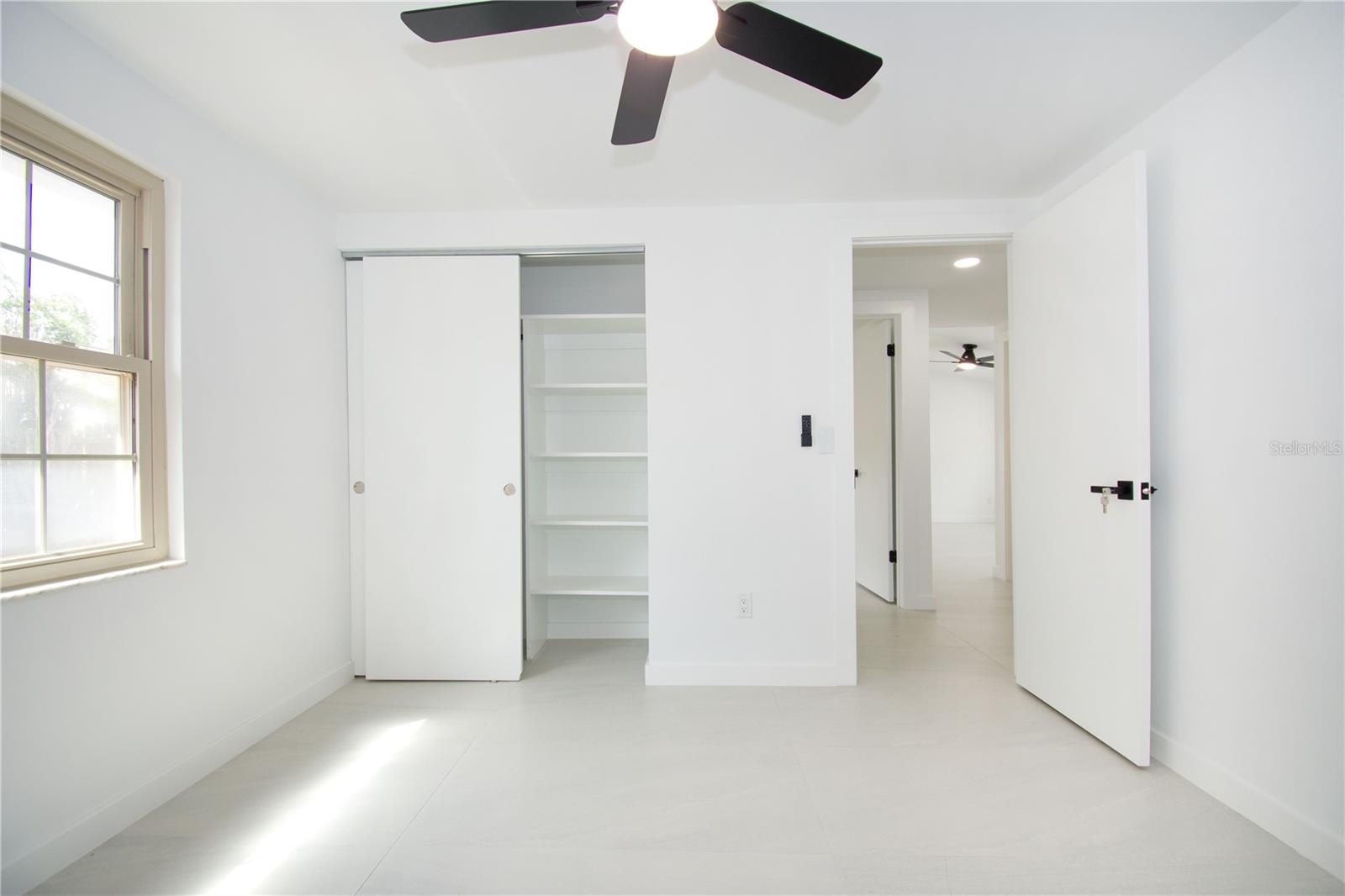 9409 LONSDALE CT, TAMPA, FL, 33615