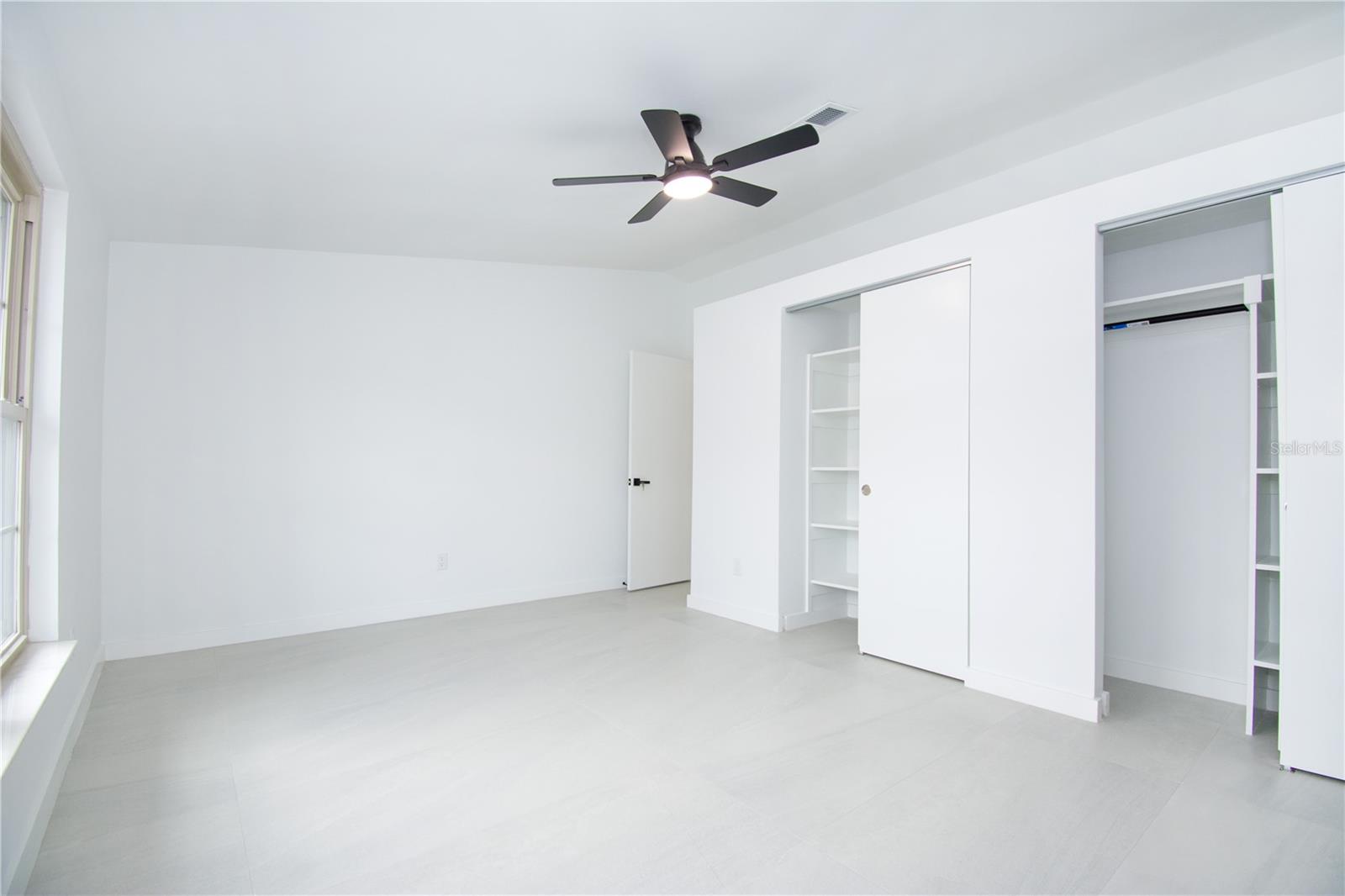 9409 LONSDALE CT, TAMPA, FL, 33615