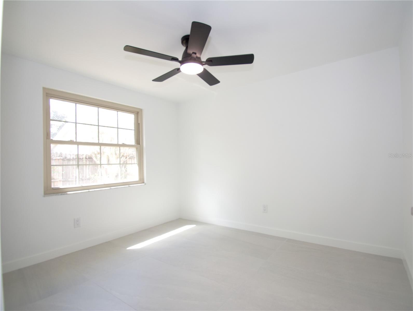 9409 LONSDALE CT, TAMPA, FL, 33615