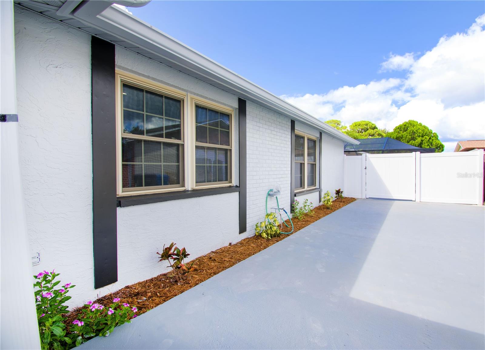 9409 LONSDALE CT, TAMPA, FL, 33615