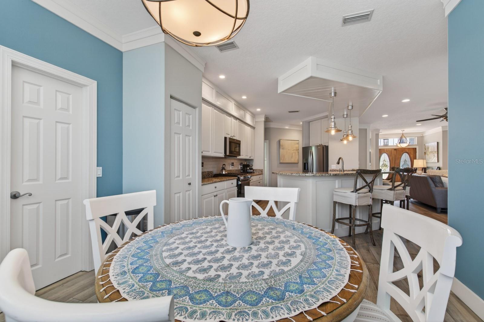 6119 9TH AVENUE CIR NE, BRADENTON, FL, 34212