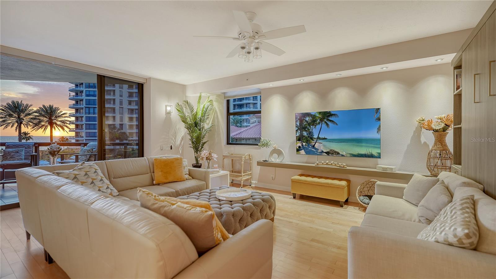 1241 GULF OF MEXICO DR #304, LONGBOAT KEY, FL, 34228