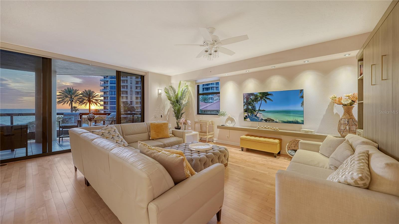 1241 GULF OF MEXICO DR #304, LONGBOAT KEY, FL, 34228