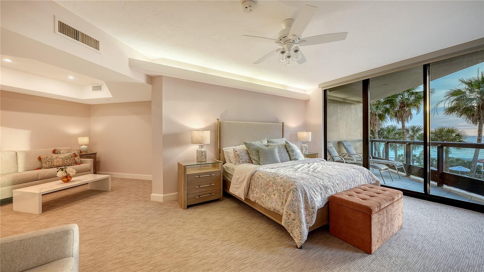 1241 GULF OF MEXICO DR #304, LONGBOAT KEY, FL, 34228