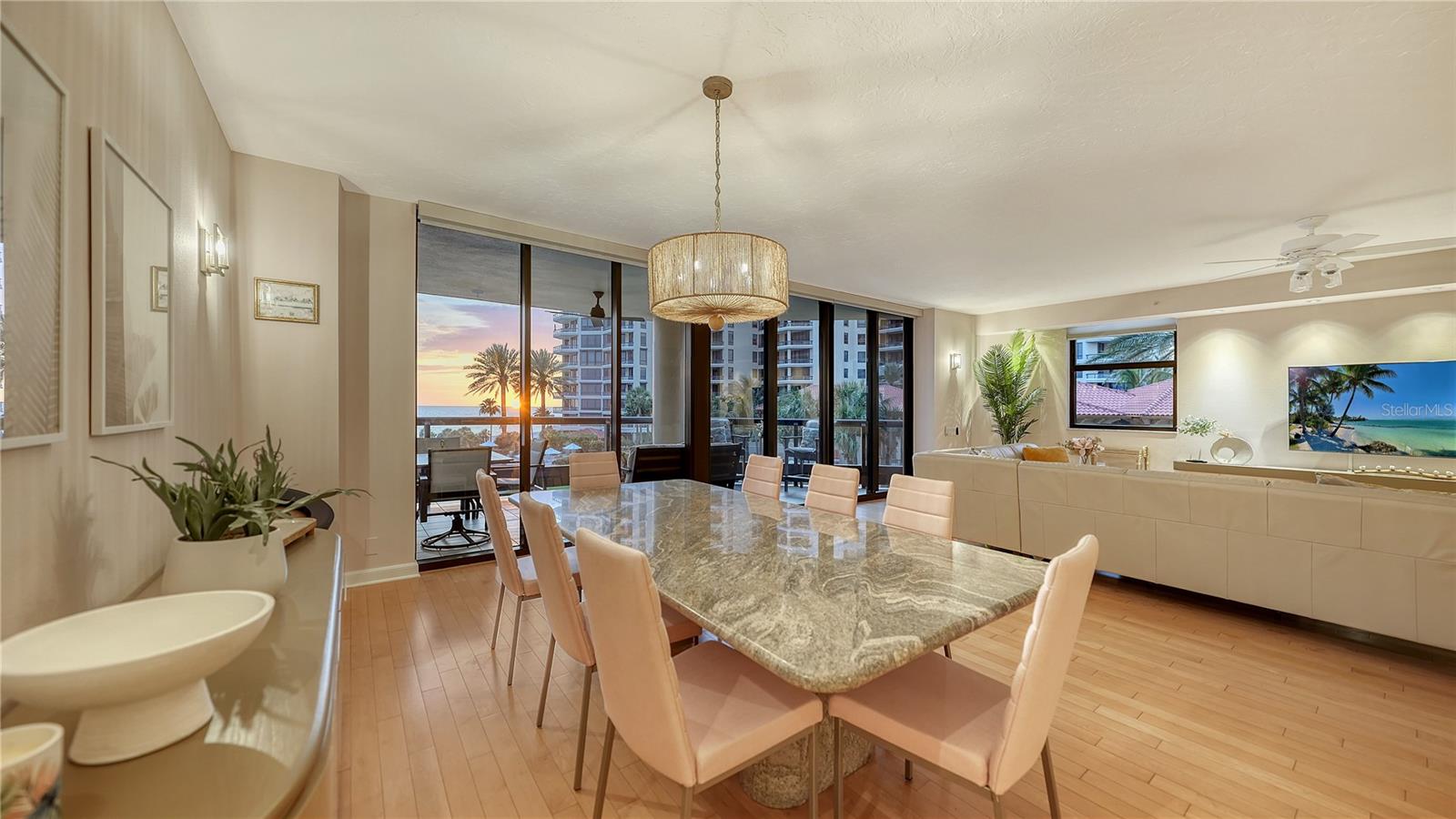 1241 GULF OF MEXICO DR #304, LONGBOAT KEY, FL, 34228