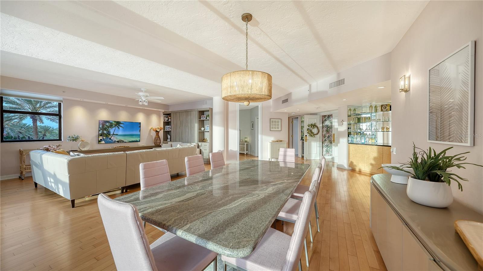 1241 GULF OF MEXICO DR #304, LONGBOAT KEY, FL, 34228