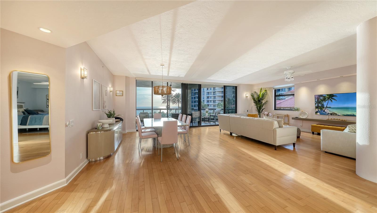 1241 GULF OF MEXICO DR #304, LONGBOAT KEY, FL, 34228