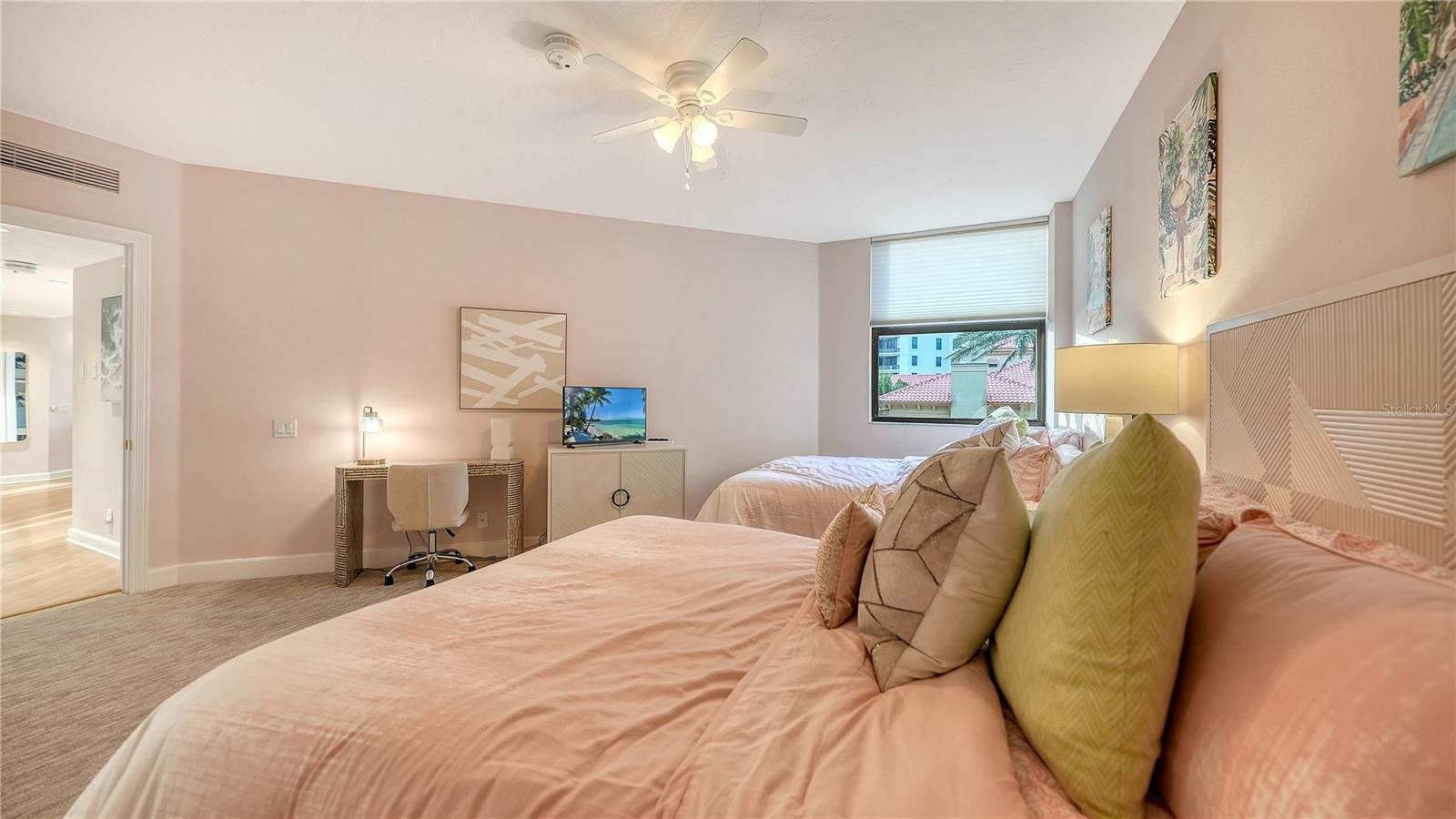 1241 GULF OF MEXICO DR #304, LONGBOAT KEY, FL, 34228