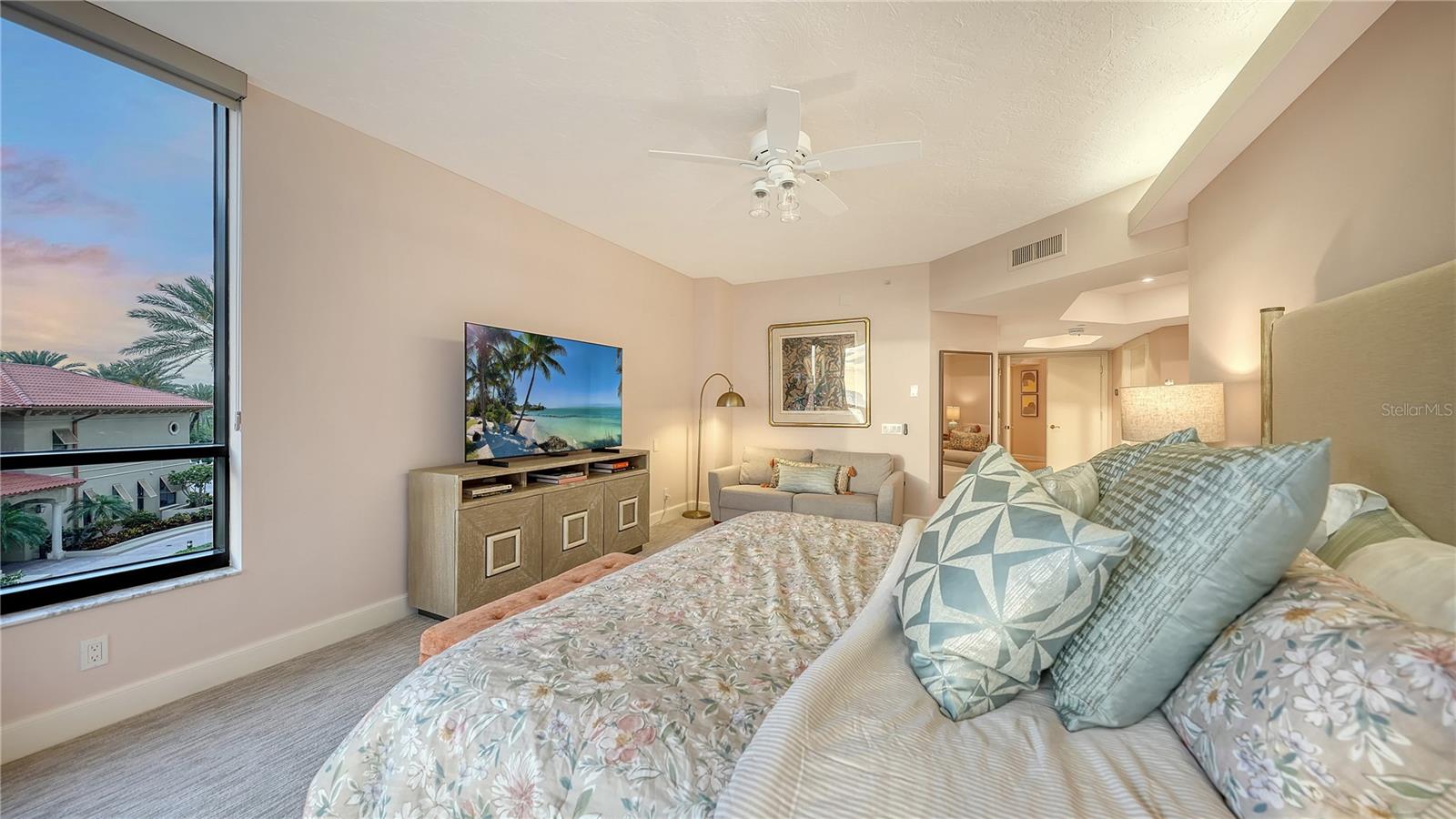 1241 GULF OF MEXICO DR #304, LONGBOAT KEY, FL, 34228