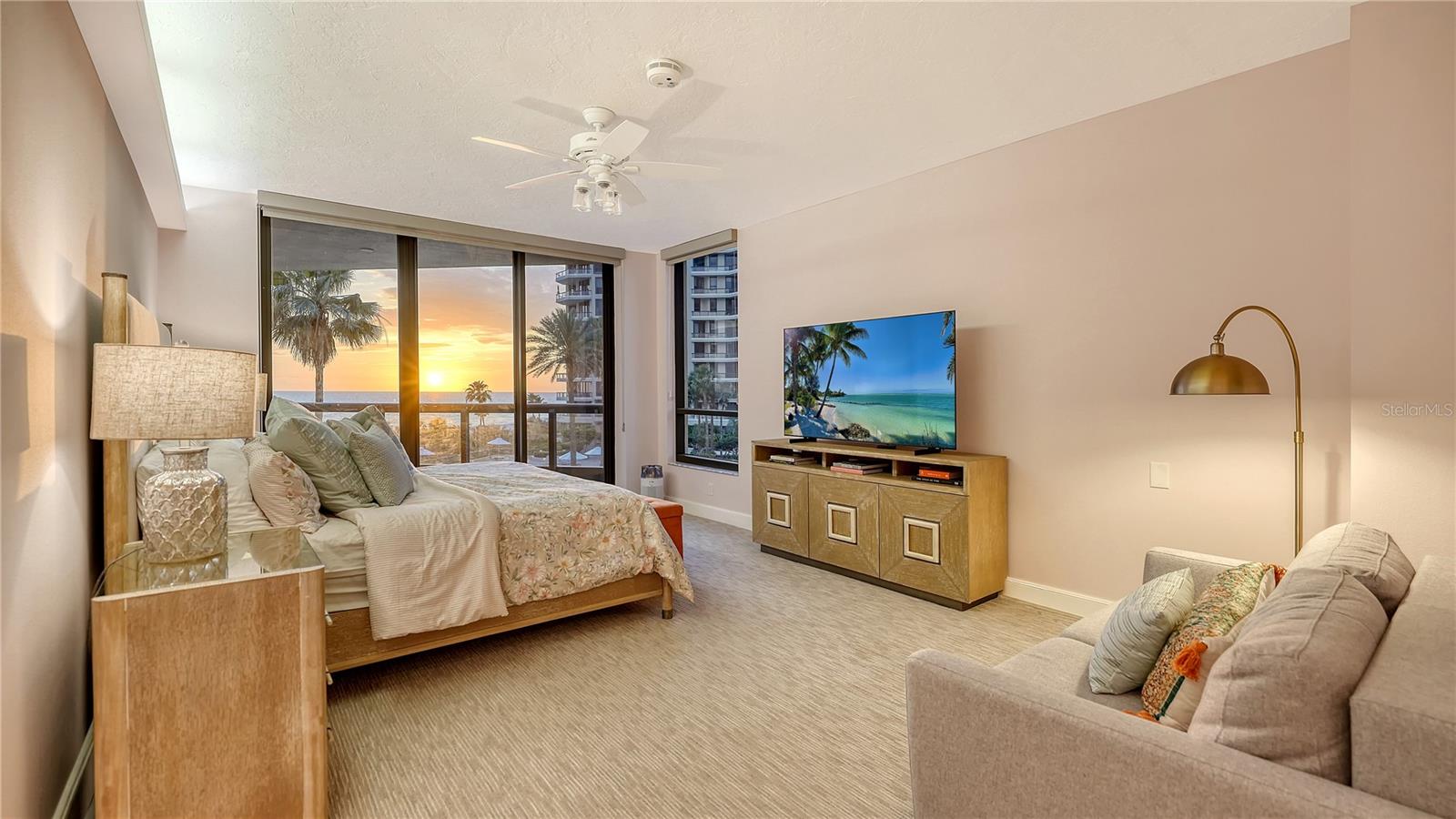 1241 GULF OF MEXICO DR #304, LONGBOAT KEY, FL, 34228