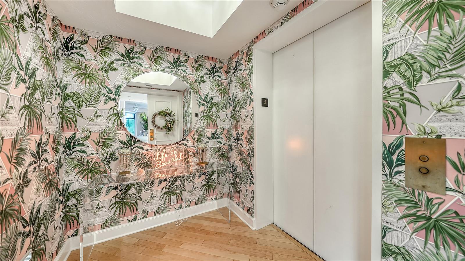 1241 GULF OF MEXICO DR #304, LONGBOAT KEY, FL, 34228