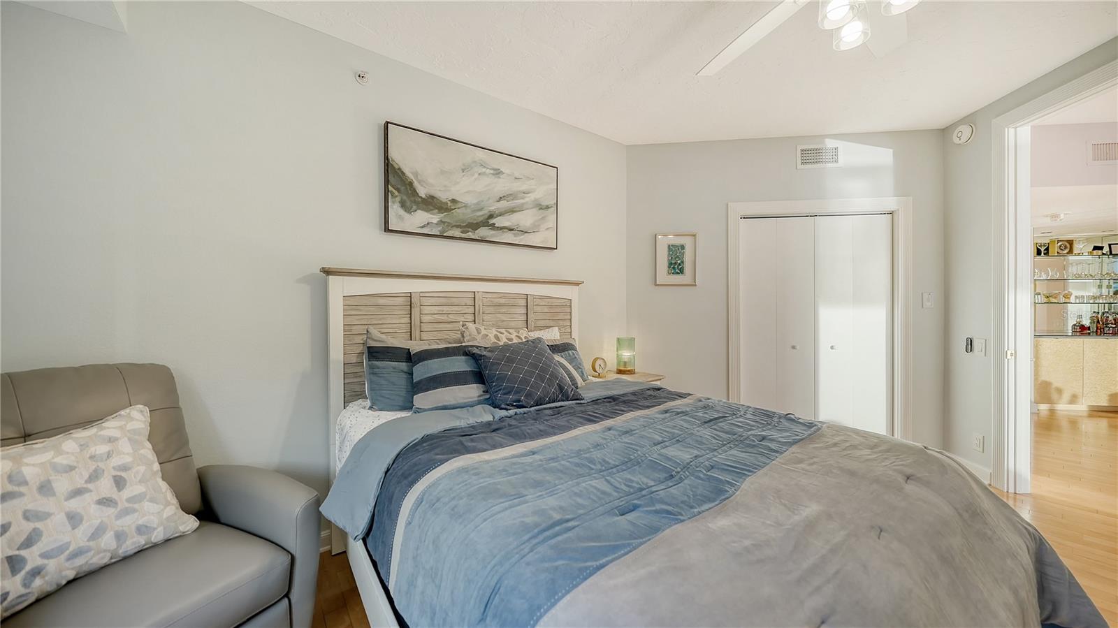 1241 GULF OF MEXICO DR #304, LONGBOAT KEY, FL, 34228