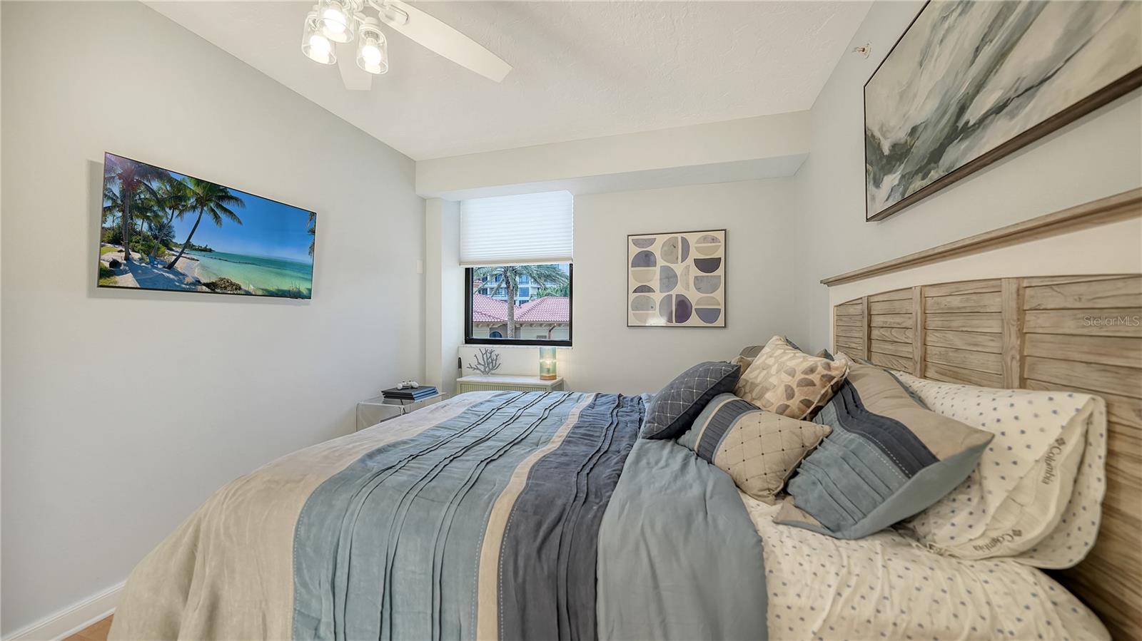 1241 GULF OF MEXICO DR #304, LONGBOAT KEY, FL, 34228