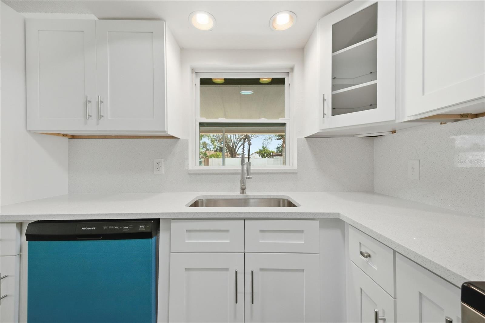 1065 FOXWOOD DR, LUTZ, FL, 33549