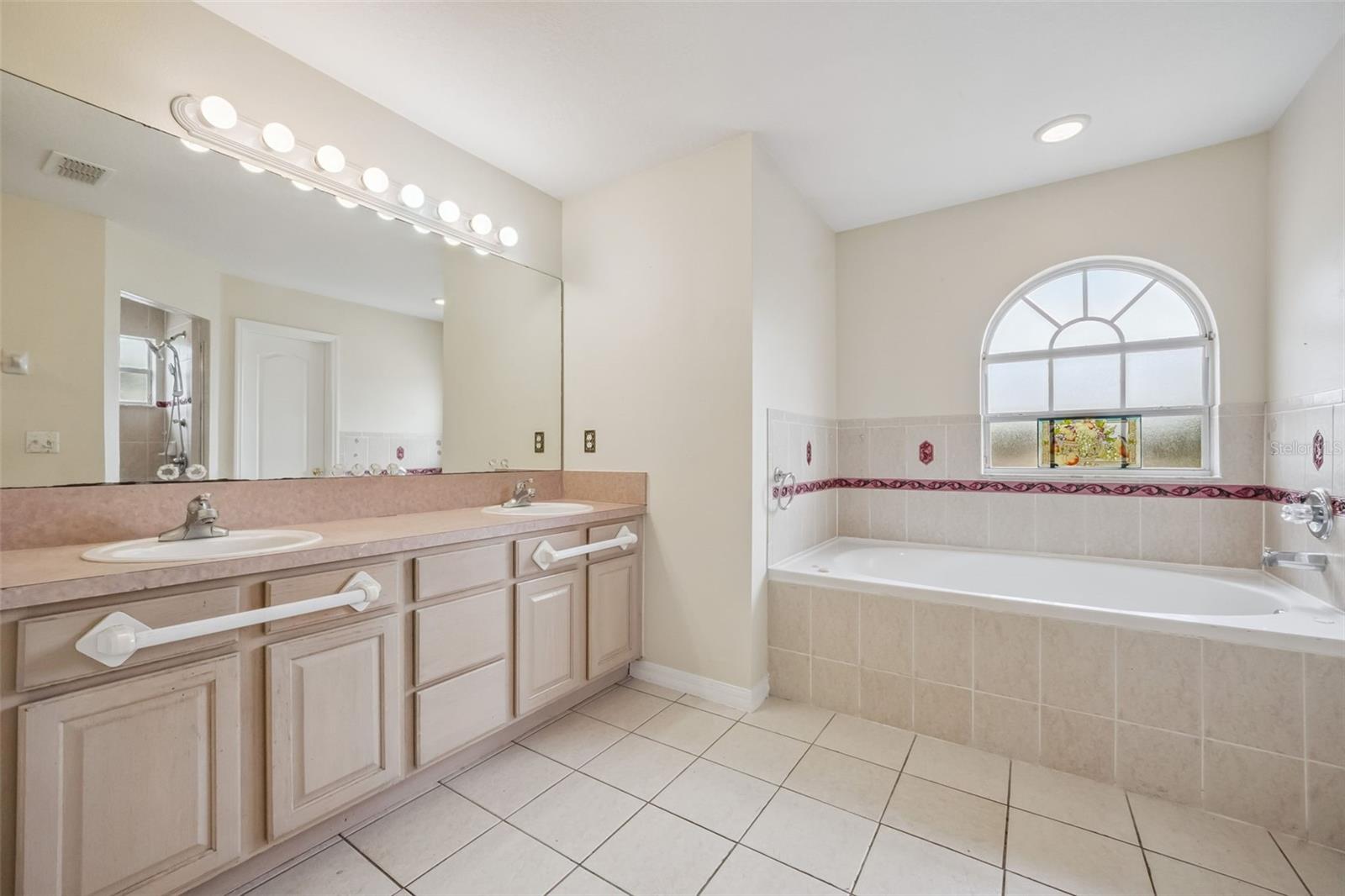 106 CASTLEFORD WAY, KISSIMMEE, FL, 34758