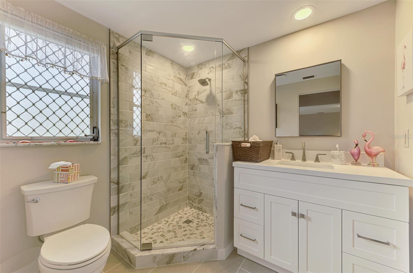 201 LYONS BAY RD, NOKOMIS, FL, 34275