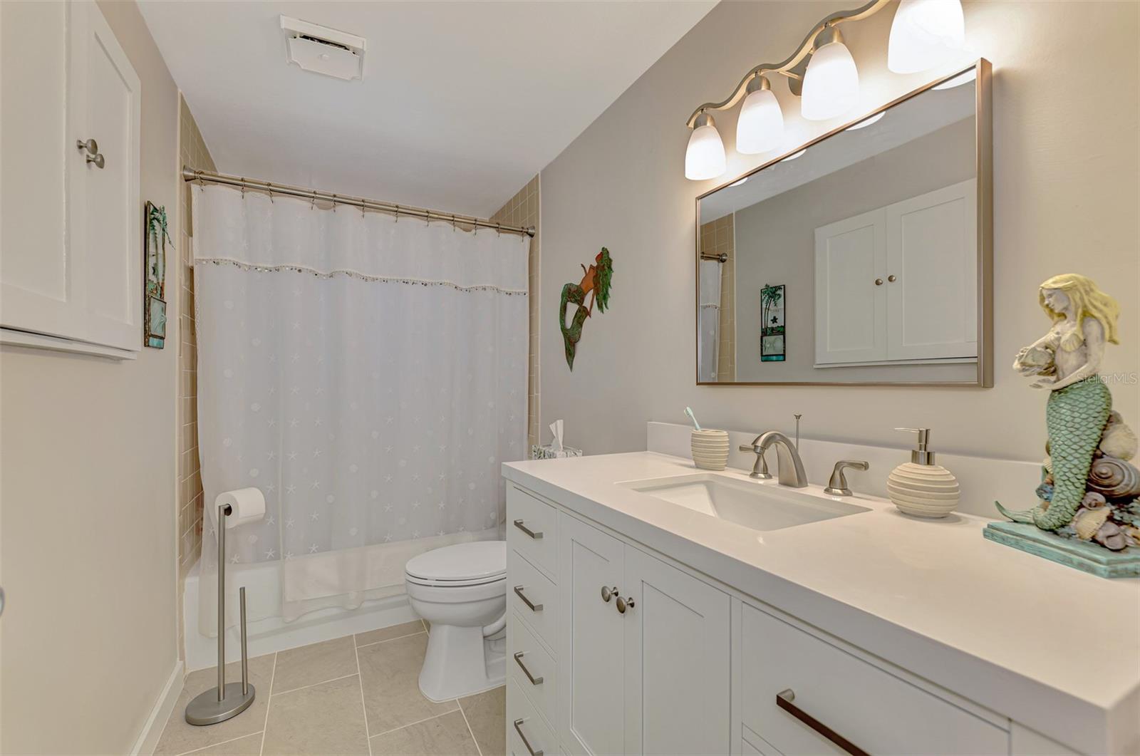 201 LYONS BAY RD, NOKOMIS, FL, 34275