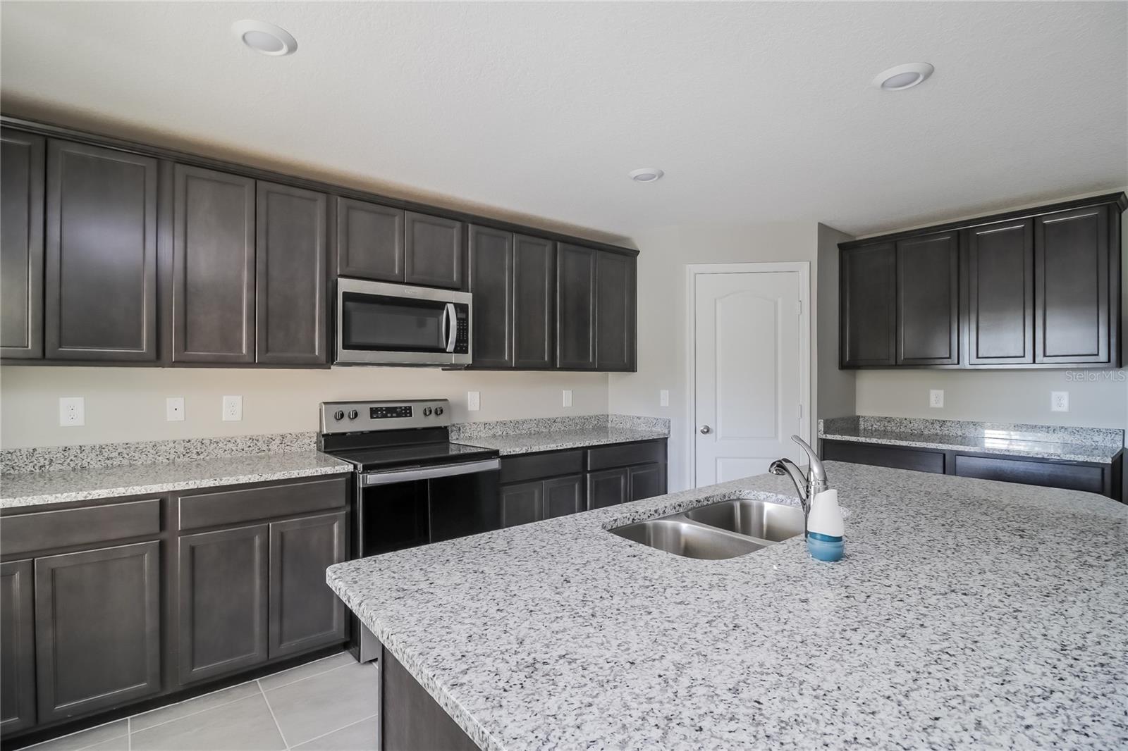 127 TULIP LN, KISSIMMEE, FL, 34759