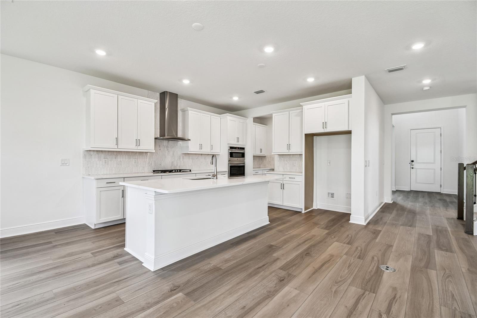 7579 SEAHAWK AVE, SARASOTA, FL, 34241