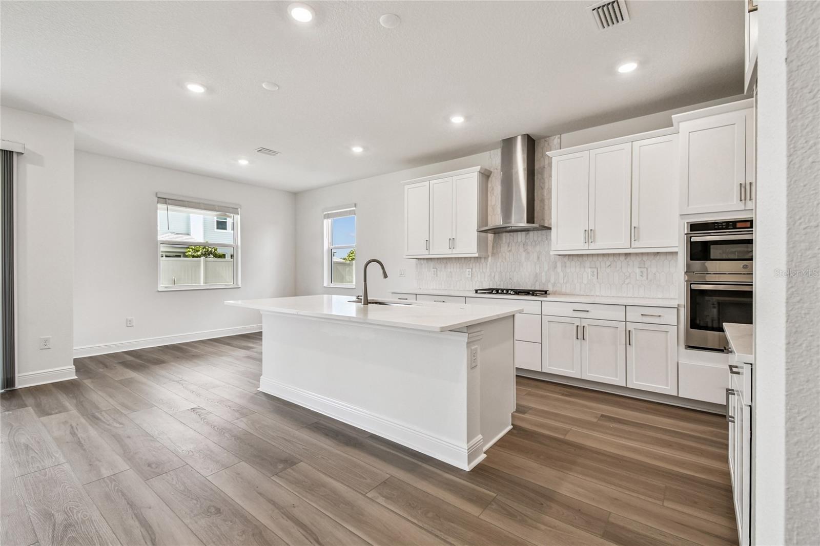 7579 SEAHAWK AVE, SARASOTA, FL, 34241