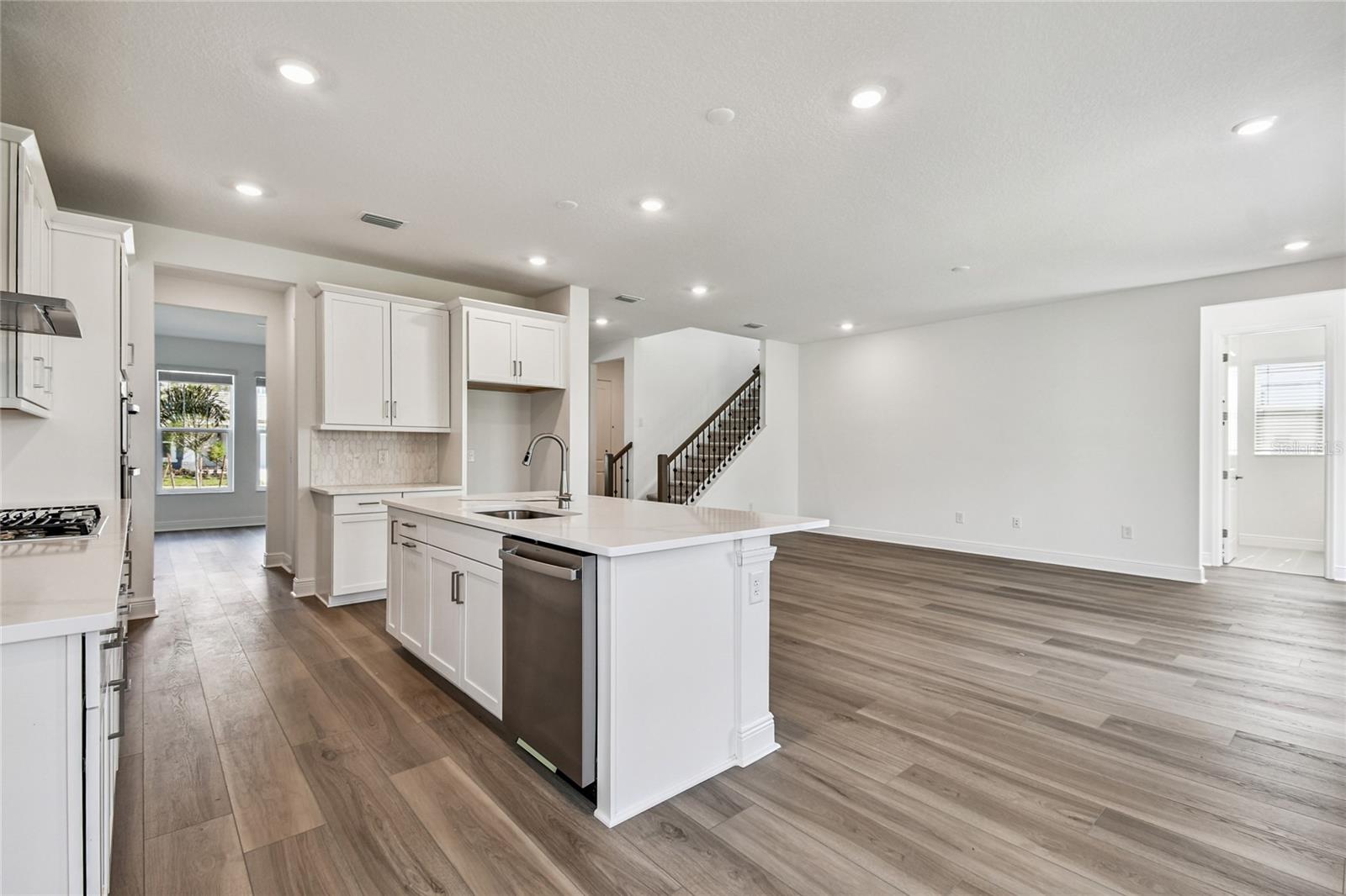 7579 SEAHAWK AVE, SARASOTA, FL, 34241