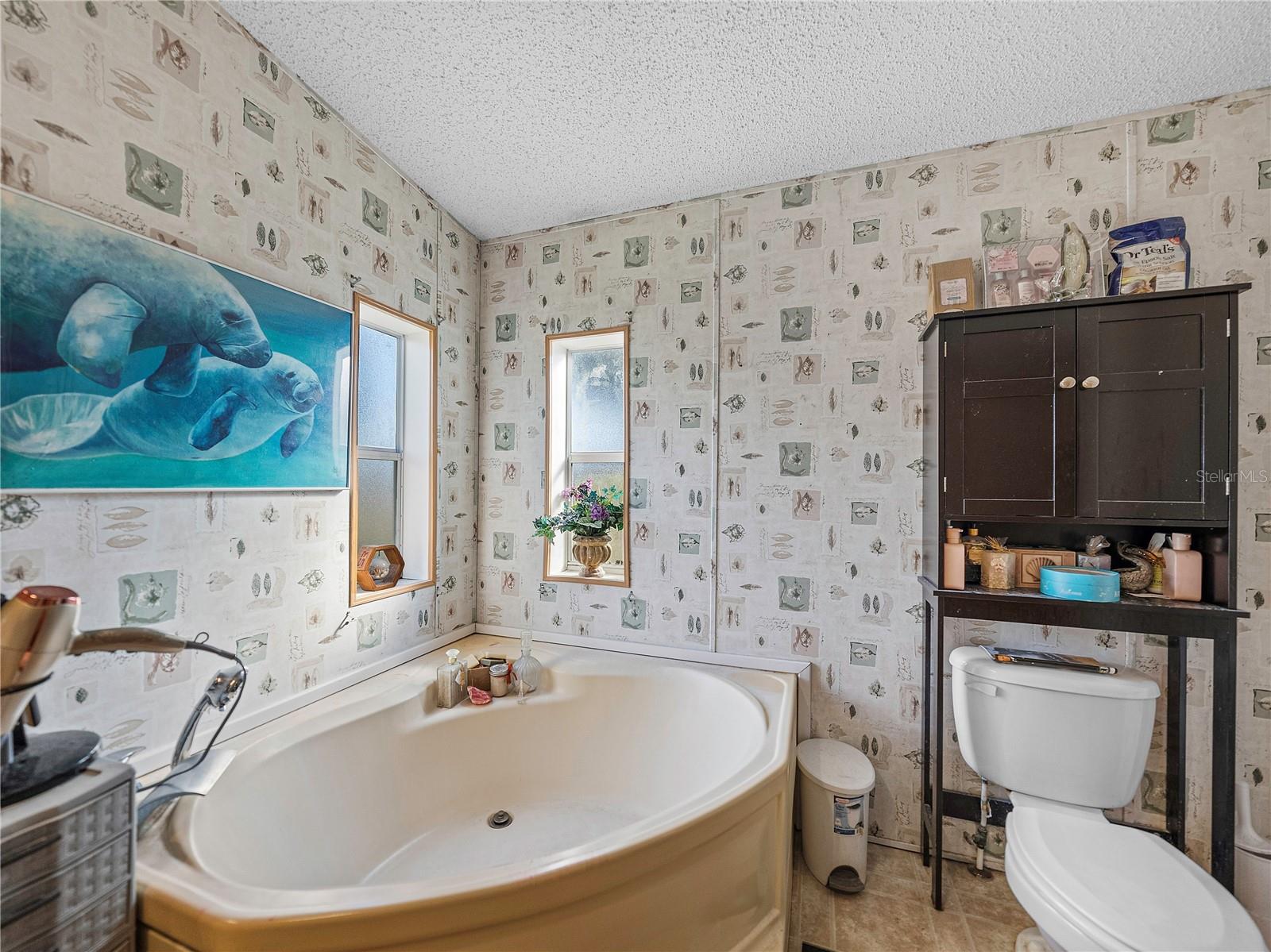 11404 LITHIA PINECREST RD, LITHIA, FL, 33547