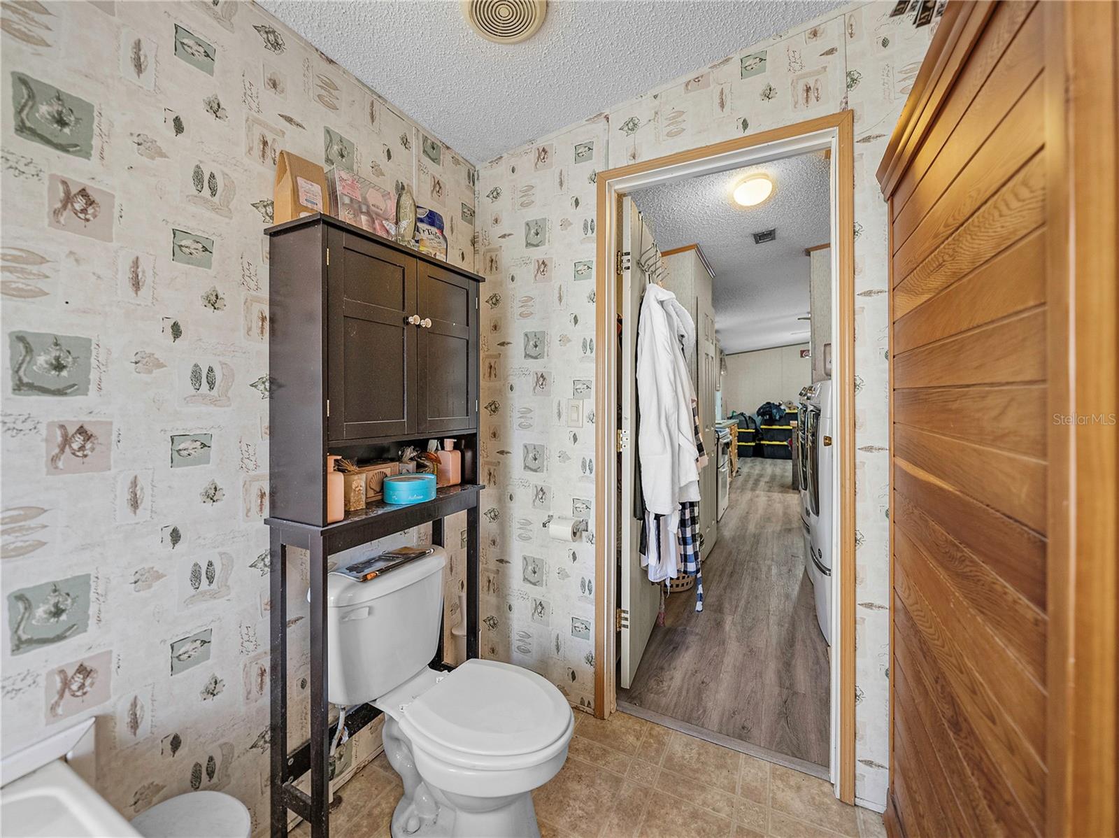 11404 LITHIA PINECREST RD, LITHIA, FL, 33547