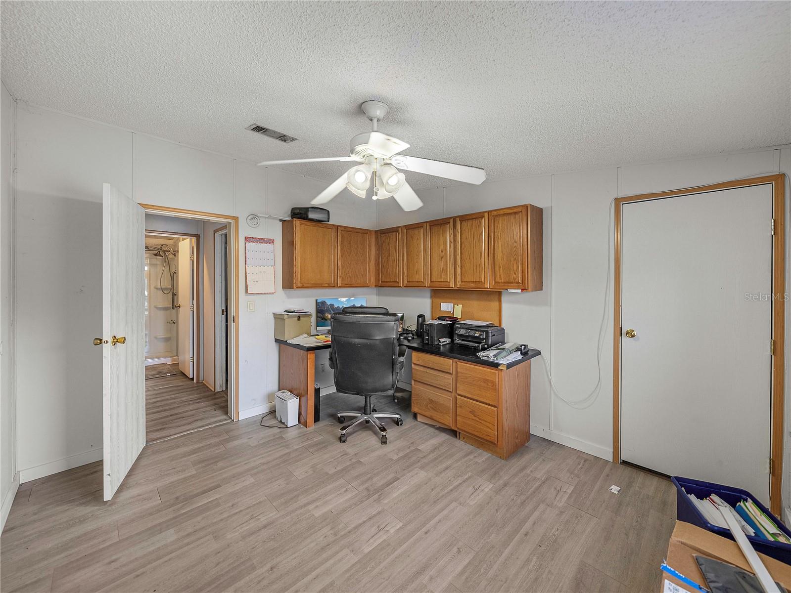 11404 LITHIA PINECREST RD, LITHIA, FL, 33547