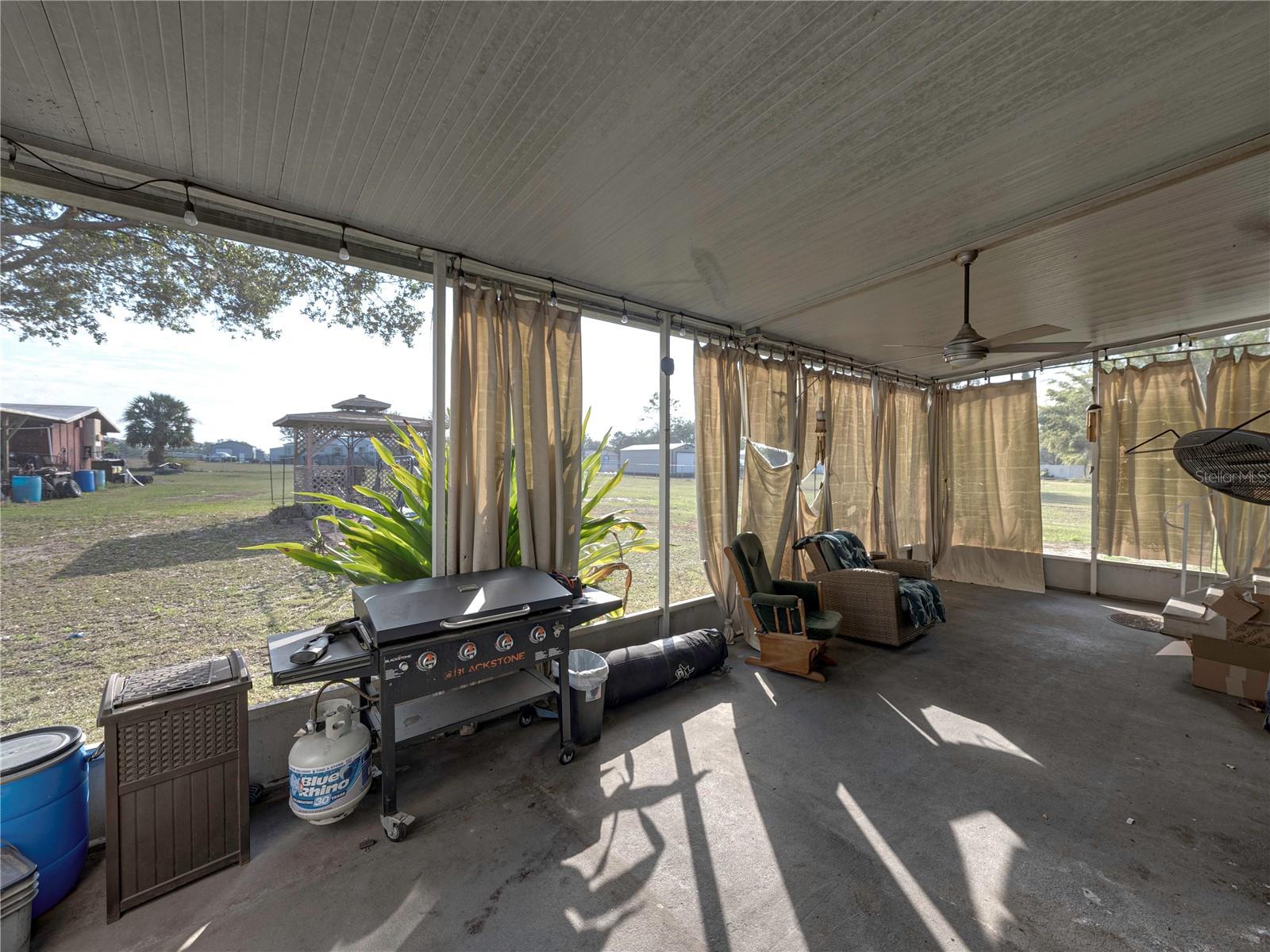 11404 LITHIA PINECREST RD, LITHIA, FL, 33547