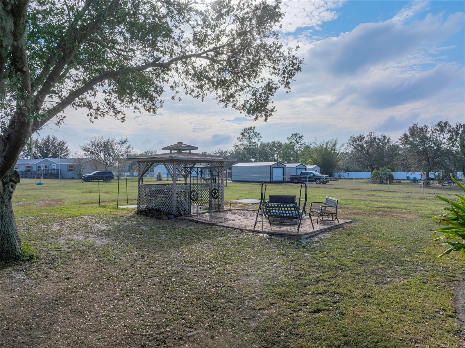 11404 LITHIA PINECREST RD, LITHIA, FL, 33547