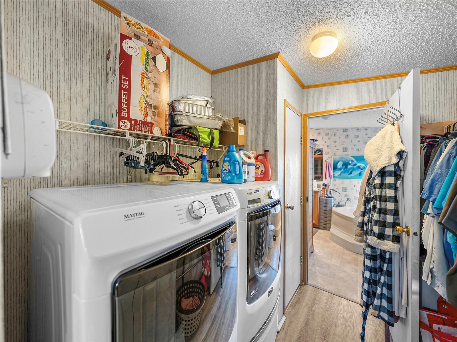 11404 LITHIA PINECREST RD, LITHIA, FL, 33547