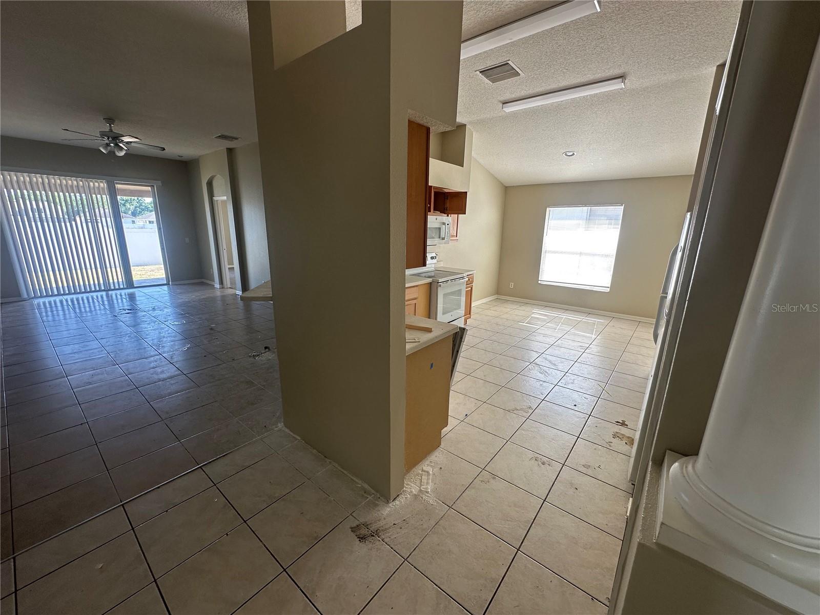 8105 WATER TOWER DR, TAMPA, FL, 33619