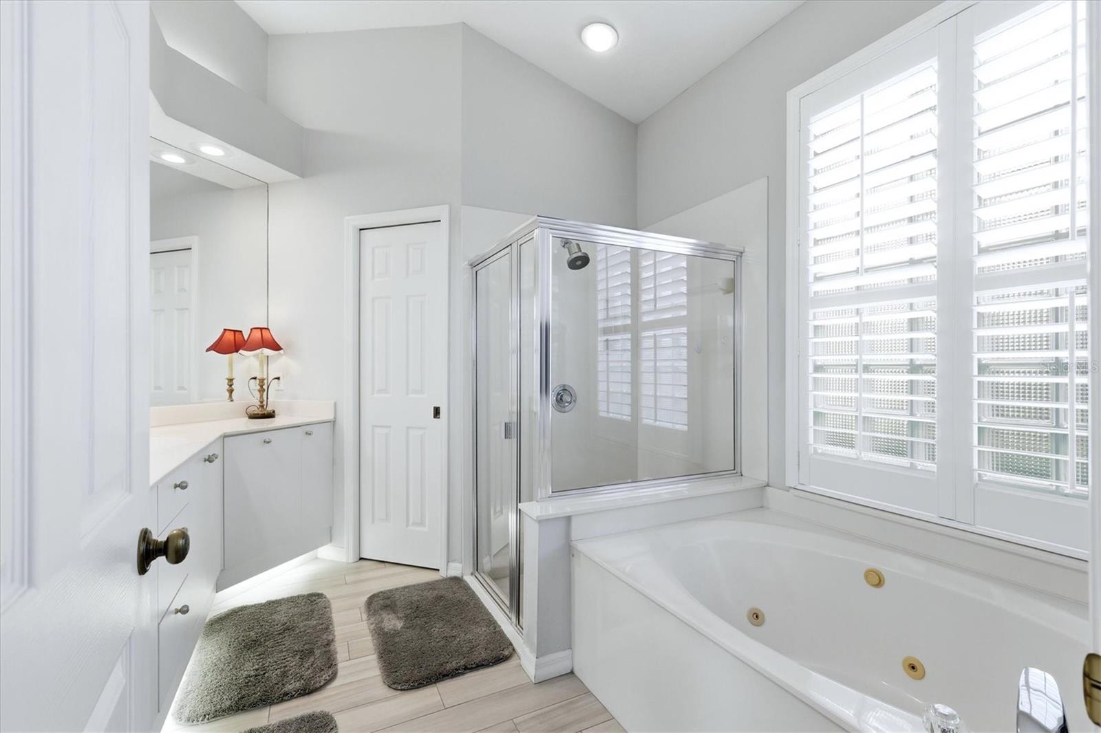 8025 HAMPTON CT, UNIVERSITY PARK, FL, 34201